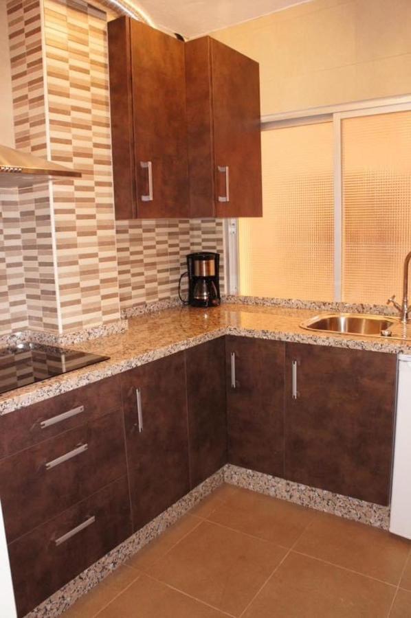 Cozy Apartment In Fuengirola! Baesta Laege Exterior foto